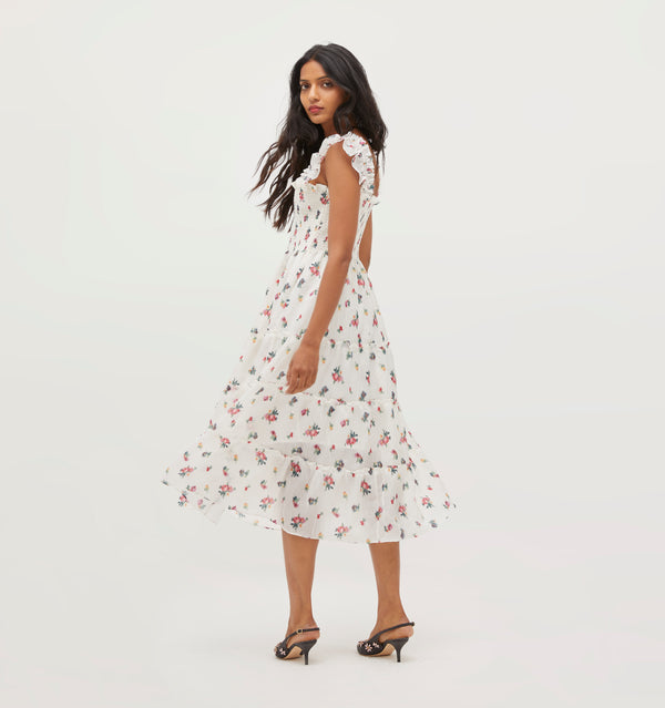 Palak wears a size XS in Ivory Ikat Floral Crushed Taffeta color: Ivory Ikat Floral Crushed Taffeta