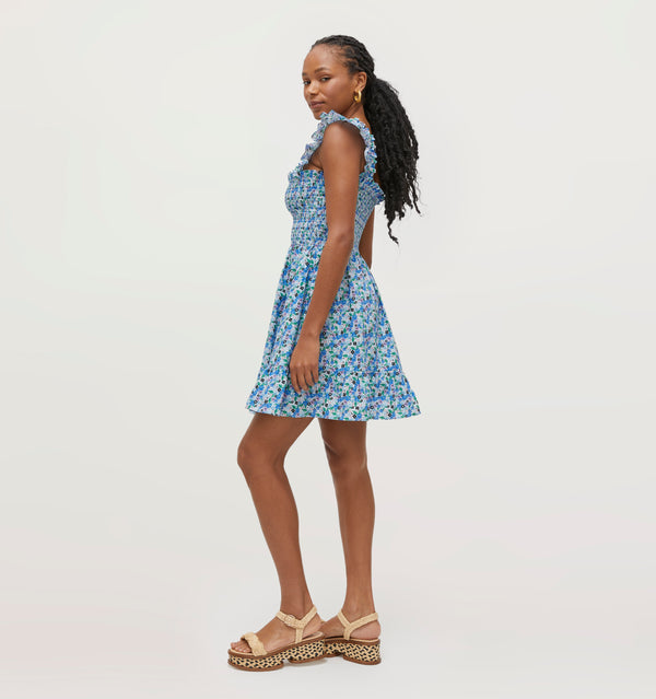 Na’Jeen wears a size S in the Beflowered Charms Cotton color: Beflowered Charms Cotton