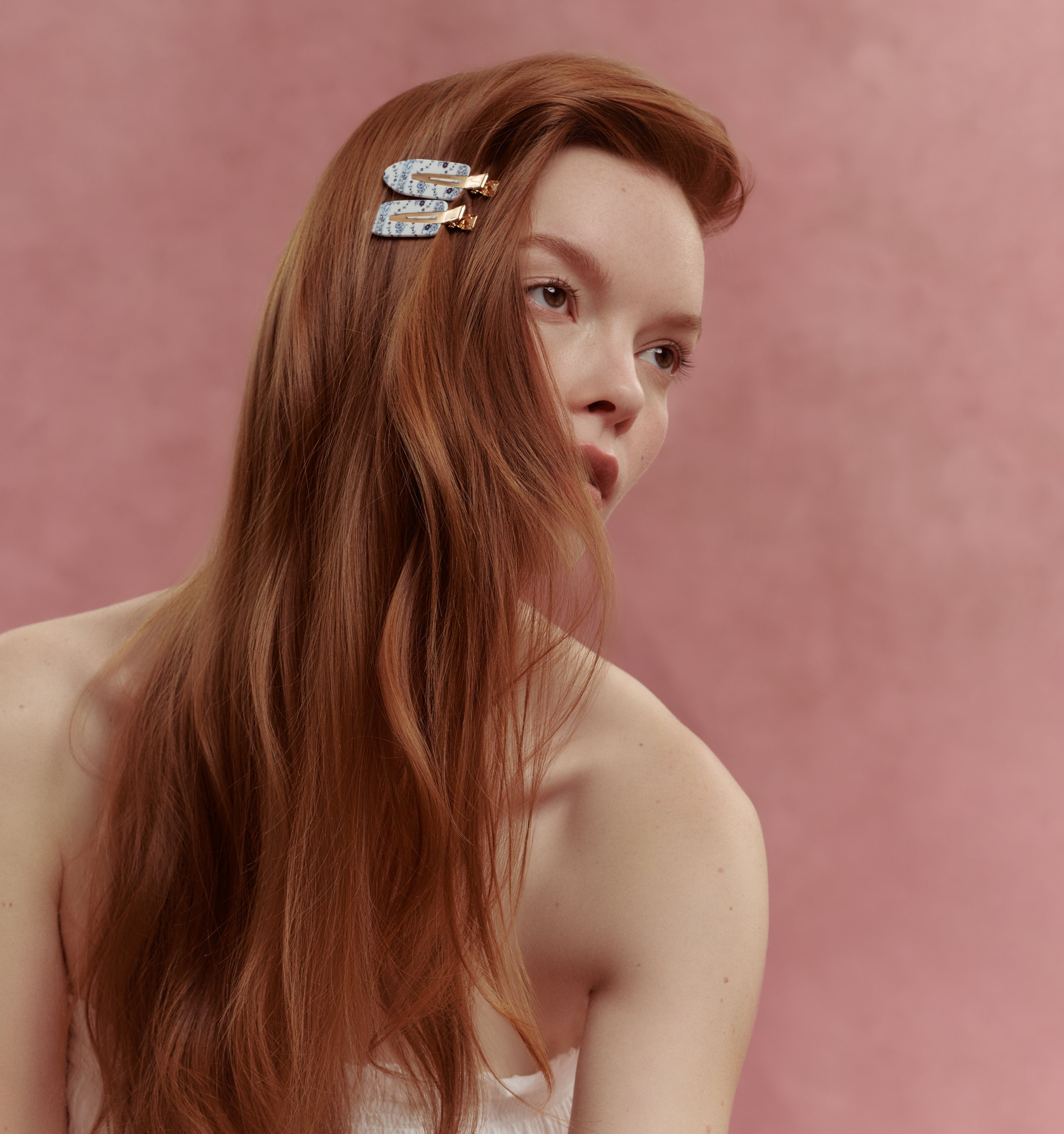 The Hill House x Wet Brush GRWM Clips - Blue Vine Stripe and Pink Floral