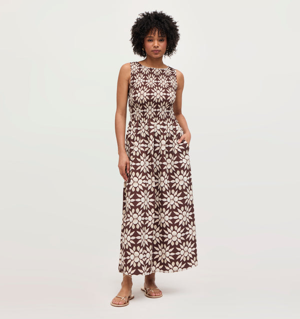 Na’Jeen wears a size S in the Chocolate Shell Mosaic Crepe color:Chocolate Shell Mosaic Crepe