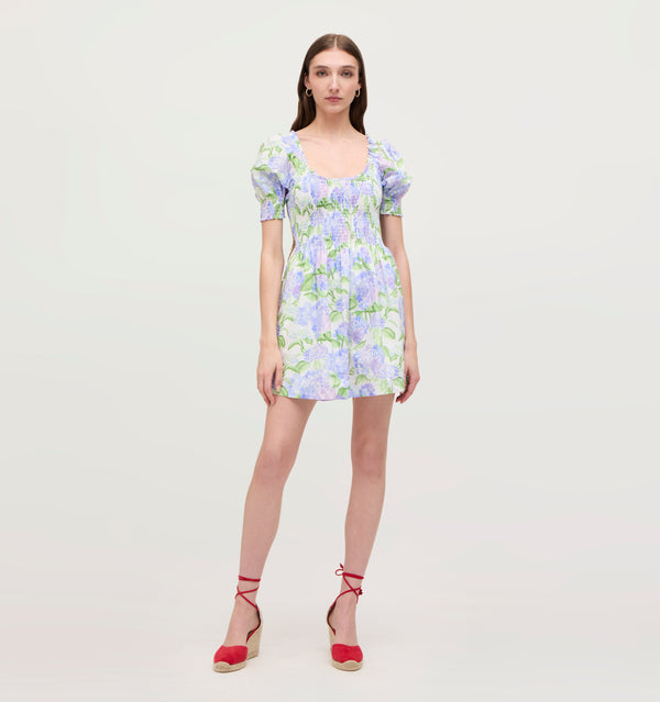 Lillian wears a size XS in the Blue Hydrangea Cotton color: Blue Hydrangea Cotton
