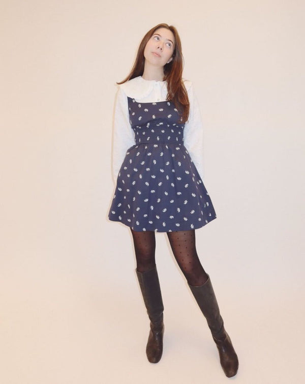 color: Navy Autumn Paisley