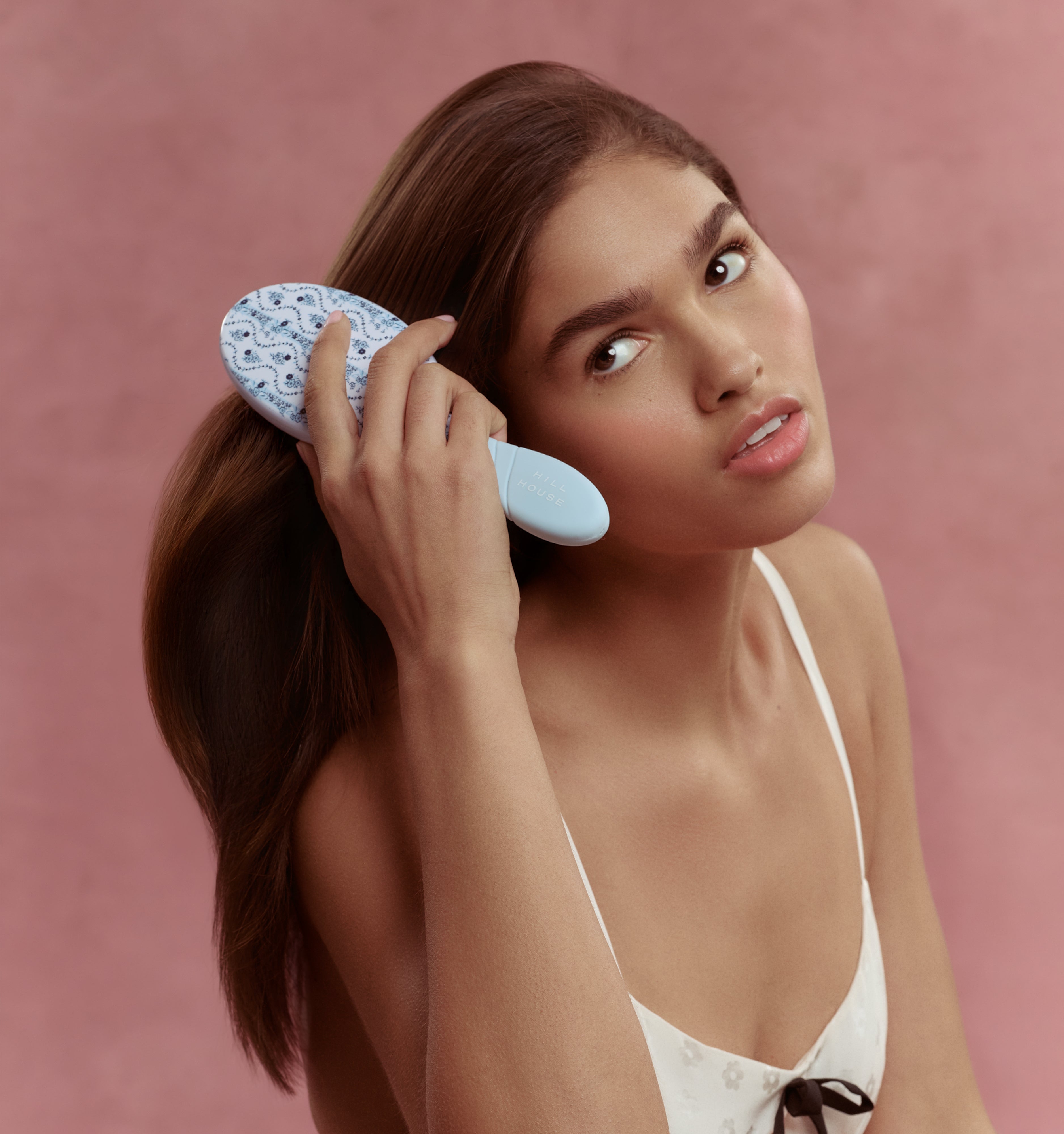 The Hill House x Wet Brush Pro Detangler Brush - Blue Vine Stripe