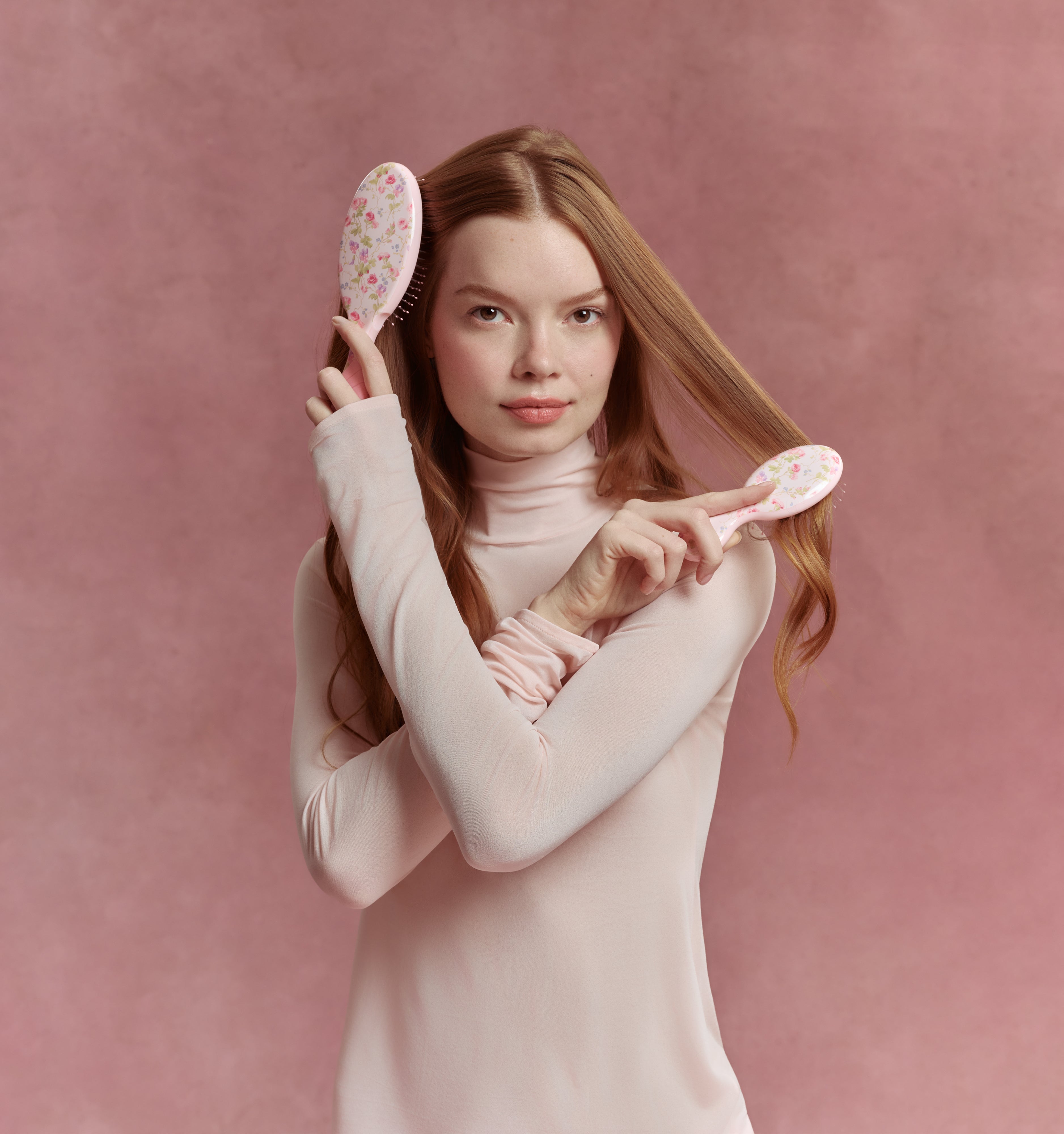 The Hill House x Wet Brush Pro Detangler Brush - Pink Floral