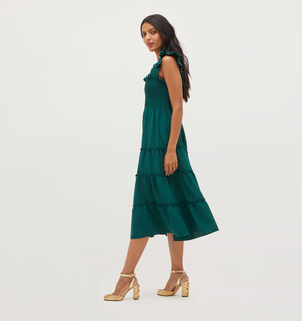 Palak wears a size XS in Botanical Garden Crepe color: Botanical Garden Crepe