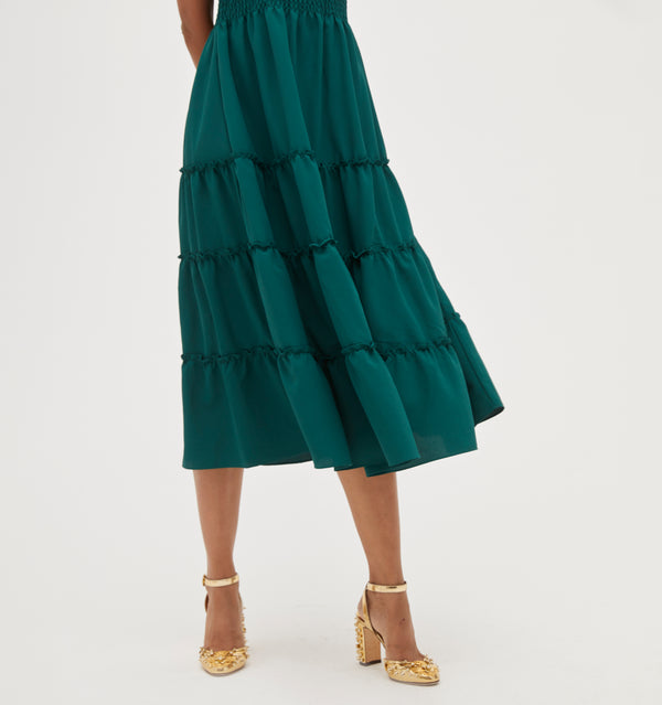 Palak wears a size XS in Botanical Garden Crepe color: Botanical Garden Crepe