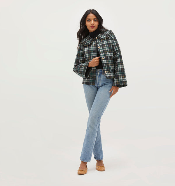 Palak is 5' 9.5" and wears a size XS in the Green Wallace Plaid color: Green Wallace Plaid