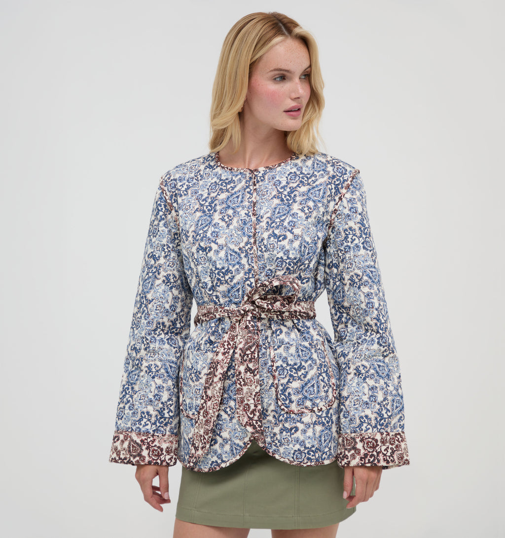 Hill House Home The Aspen Jacket -  Chedworth Paisley Blue