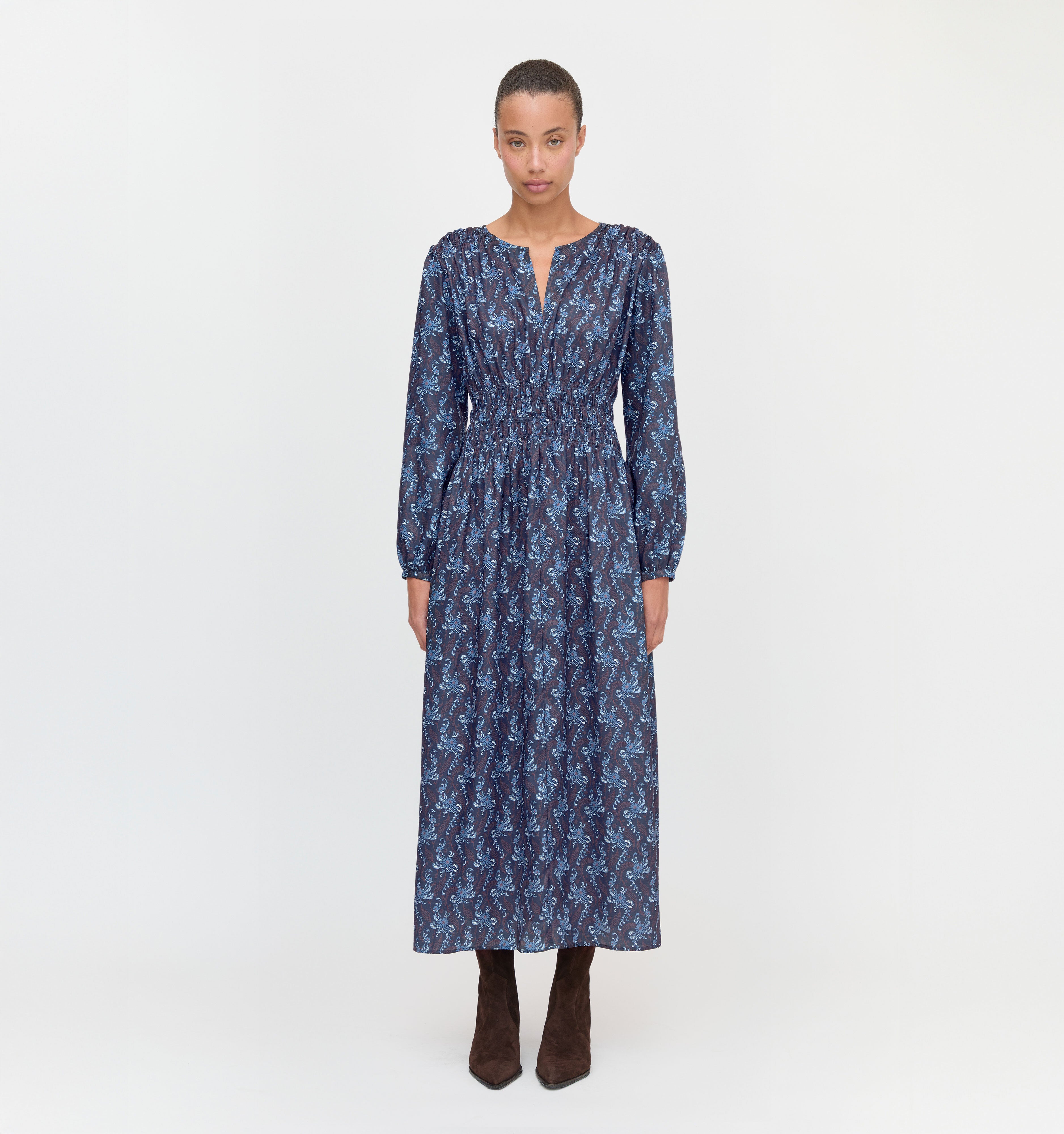 The Rosely Dress - Navy Cala Paisley – Hill House Home