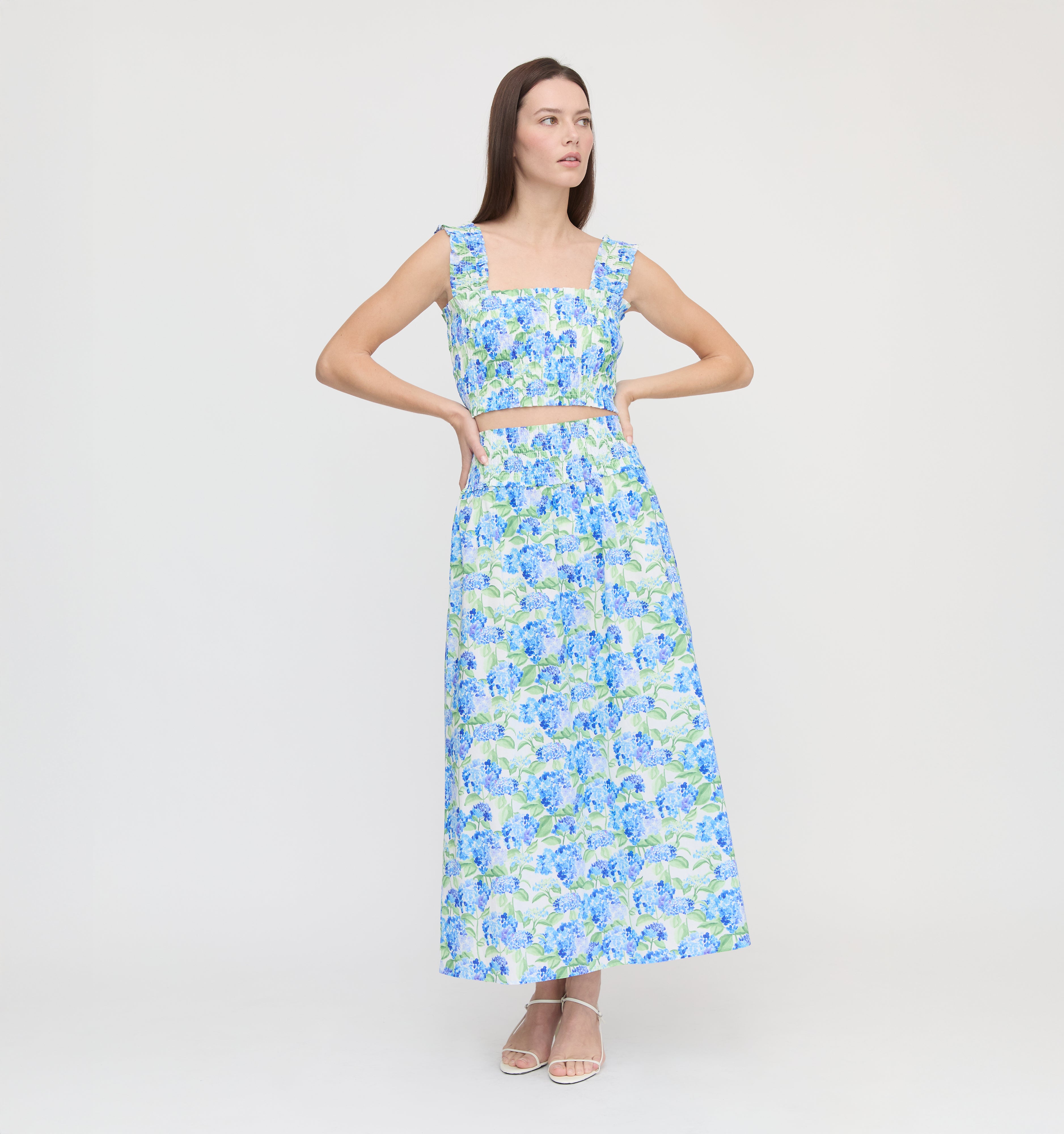 The Hill House x La Coqueta Delphine Nap Skirt - Blue Watercolor Hydrangea