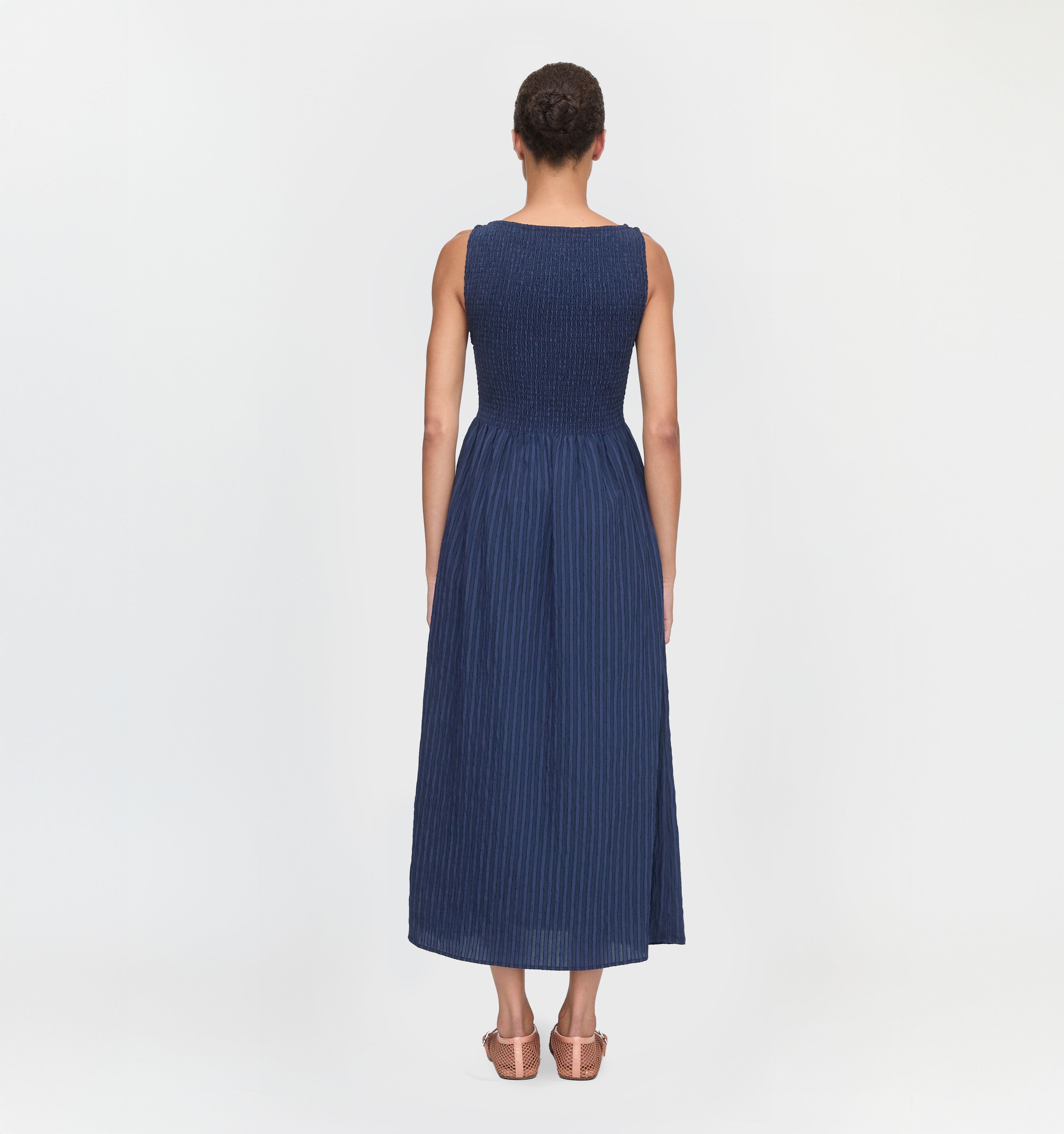 The Cosima Nap Dress in Navy Tonal Seersucker color: Navy Tonal Seersucker