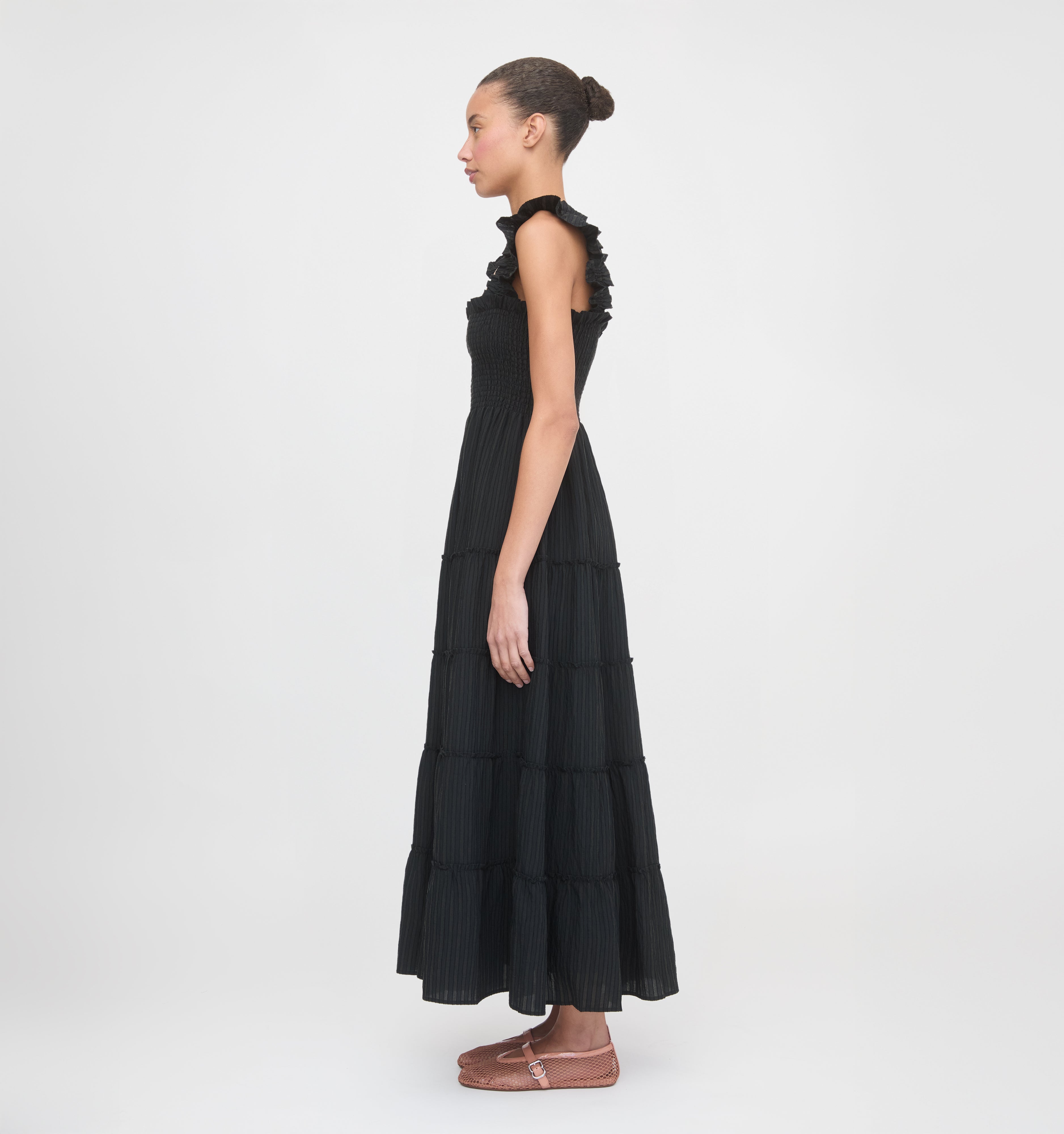 The Ellie Maxi Nap Dress - Black Tonal Seersucker – Hill House Home