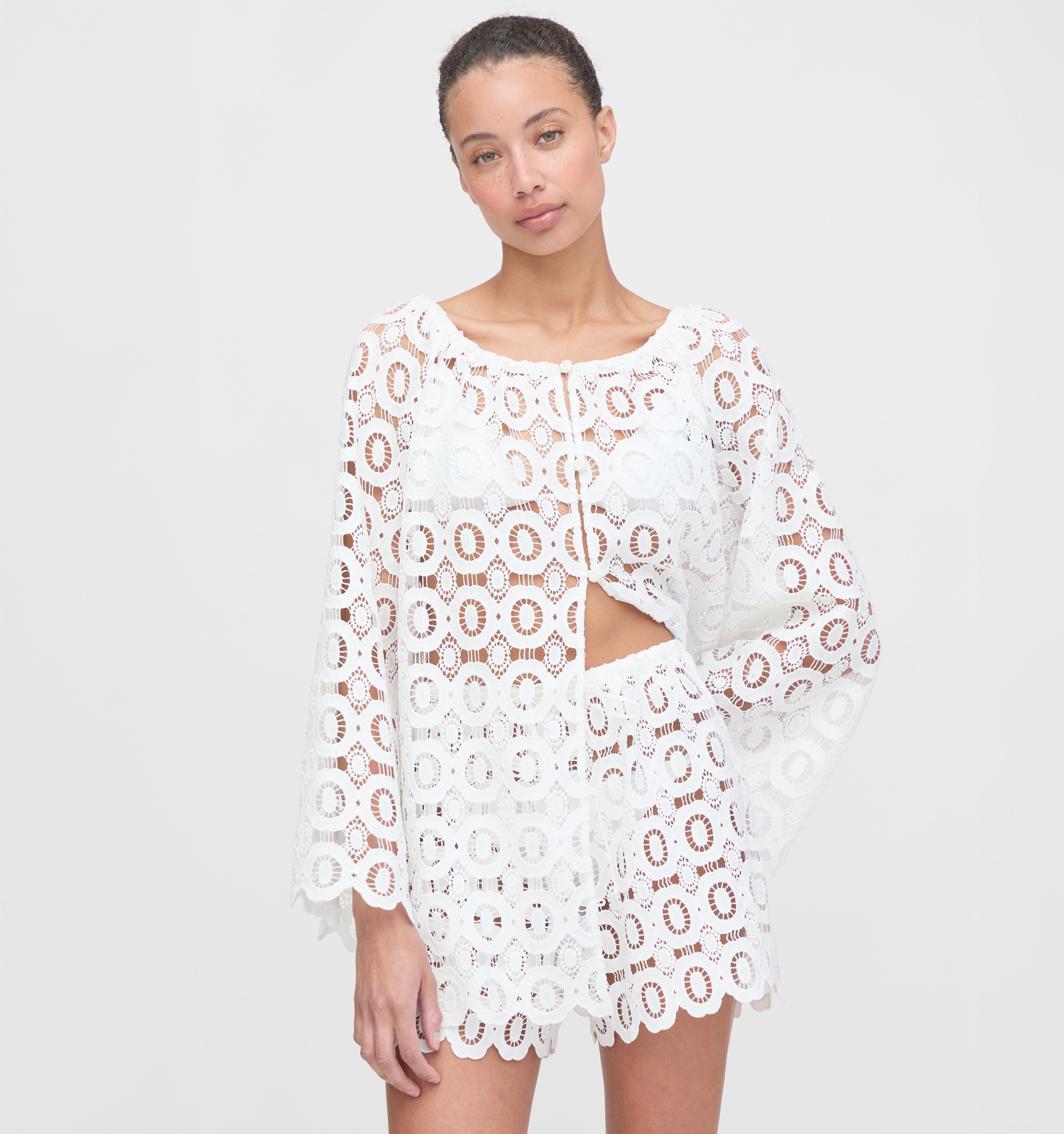 The Kaya Short - White Broderie – Hill House Home