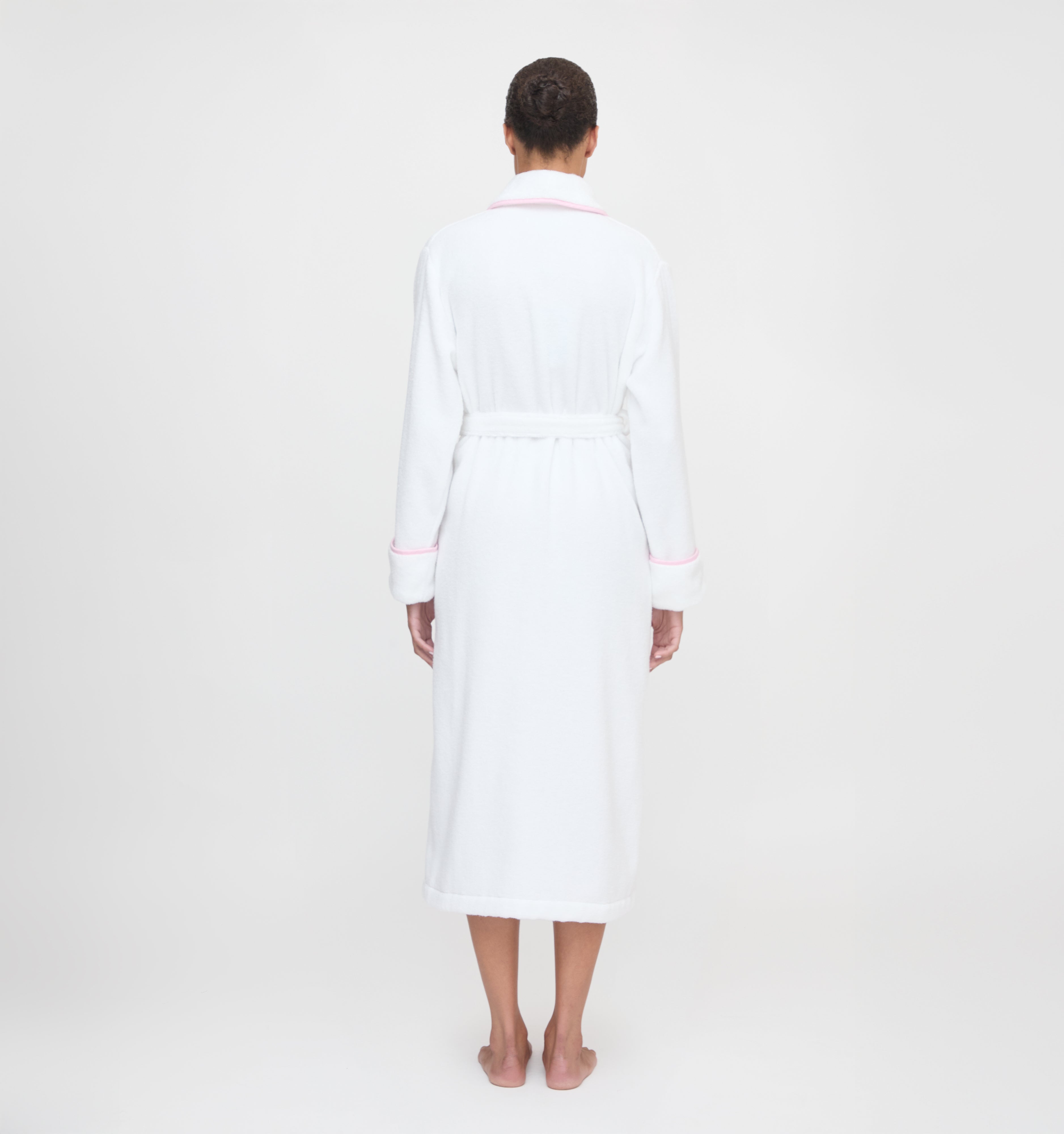 color: white/light pink