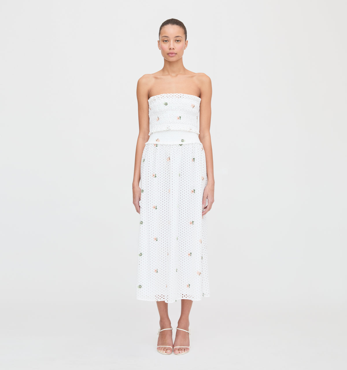 The Delphine Nap Skirt - White Daisy Eyelet