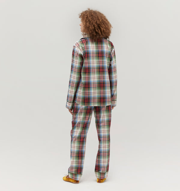 Gabriella is 5' 9.5" and wears a size XS in the Multi Tartan color: Multi Tartan