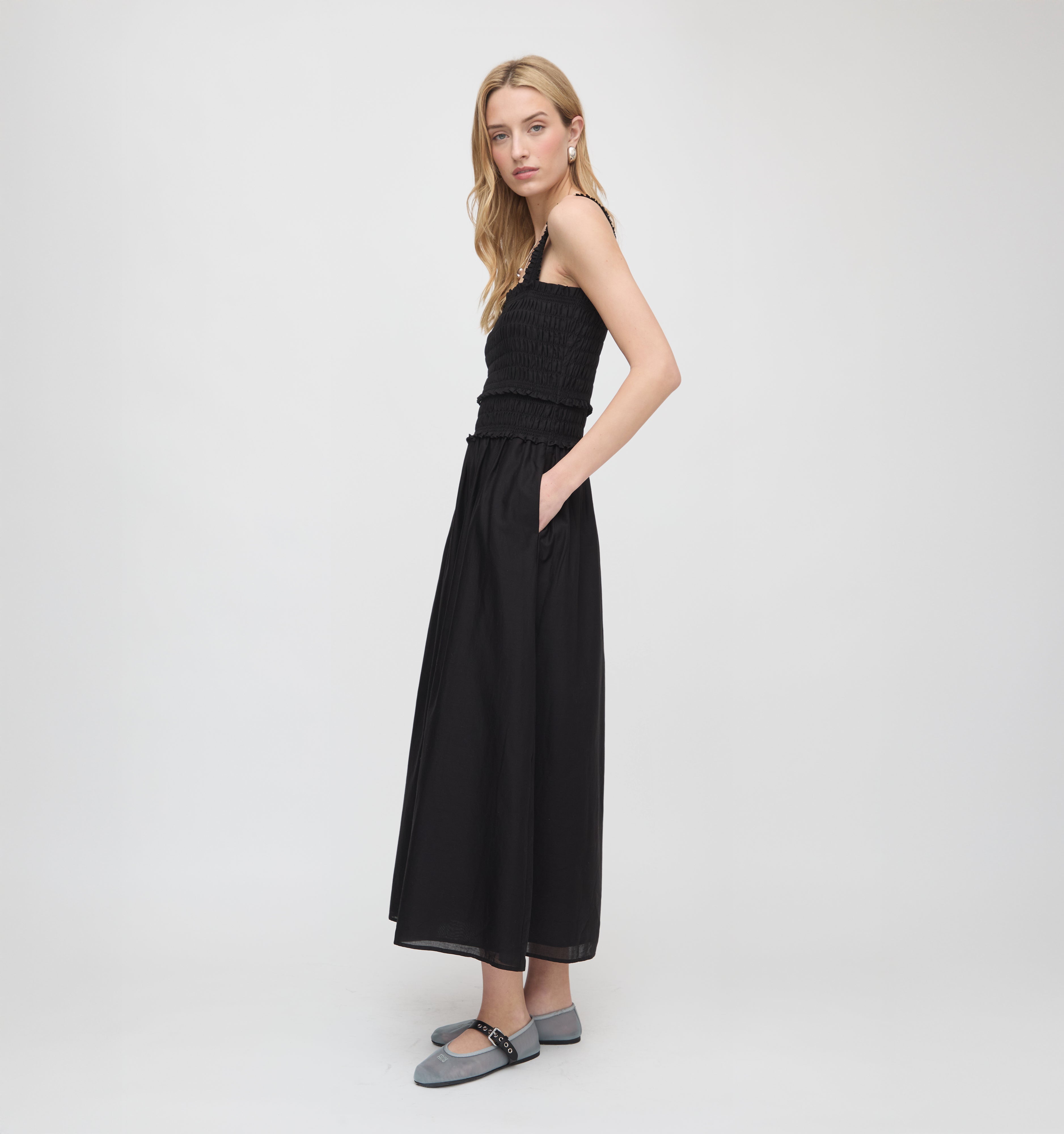The Azalea Maxi Nap Dress - Black – Hill House Home