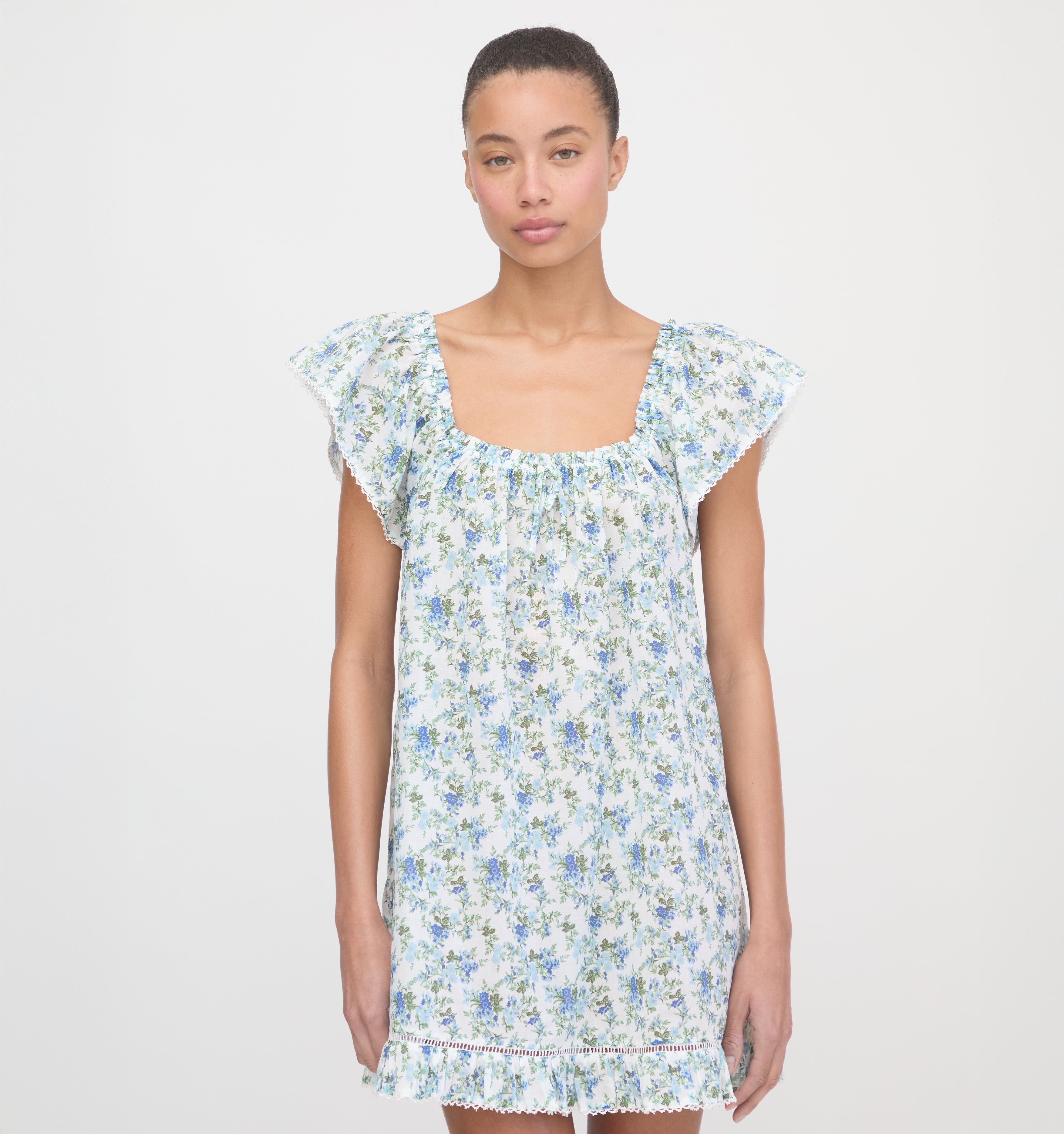 The Lucinda Nightgown - English Daisy