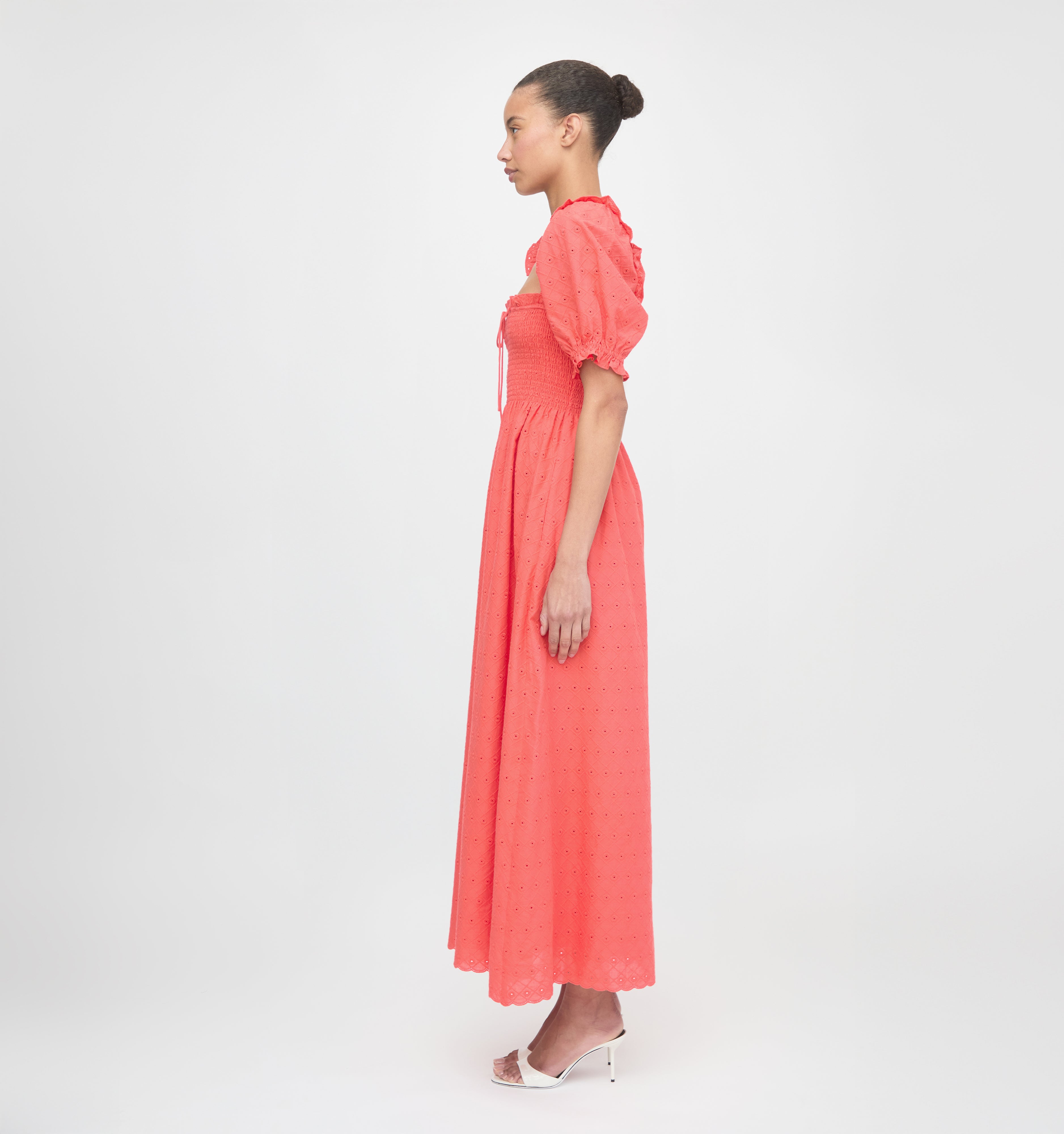The Scarlett Nap Dress - Coral Daisy Broderie – Hill House Home