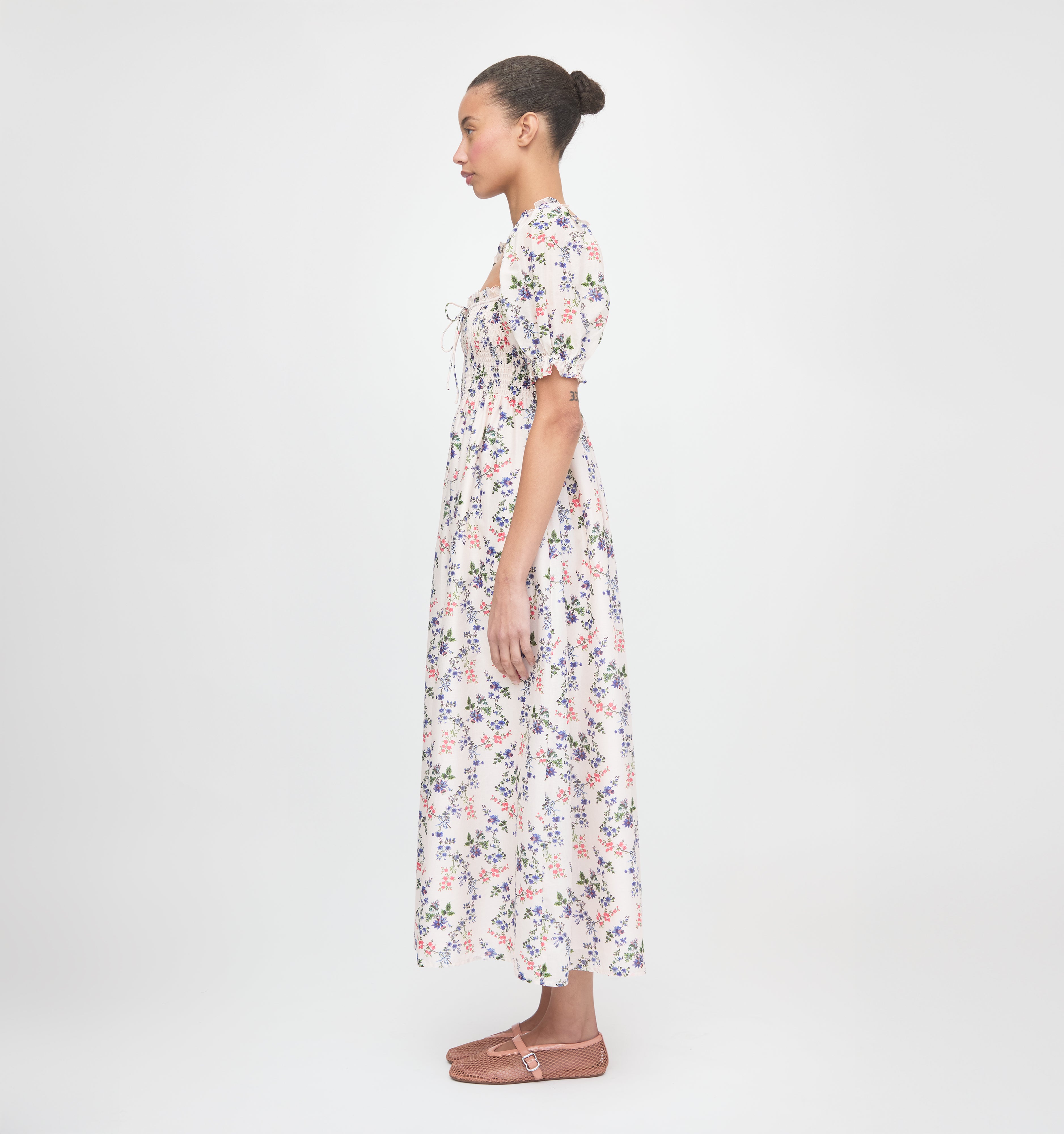 The Scarlett Nap Dress - Pink Scallop Bow Chintz