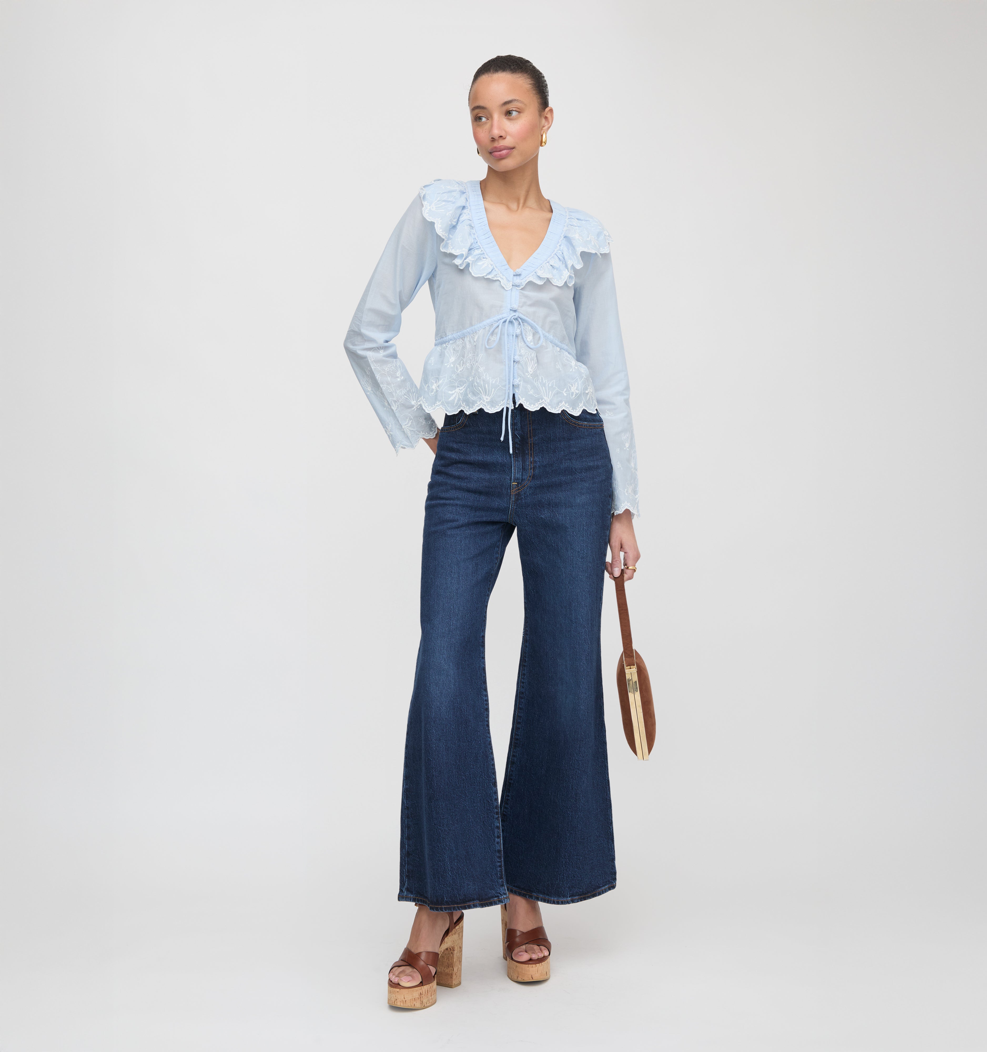 house on the hill セットアップ The Zoya Top - Powder Blue with White Embroidery – Hill House Home