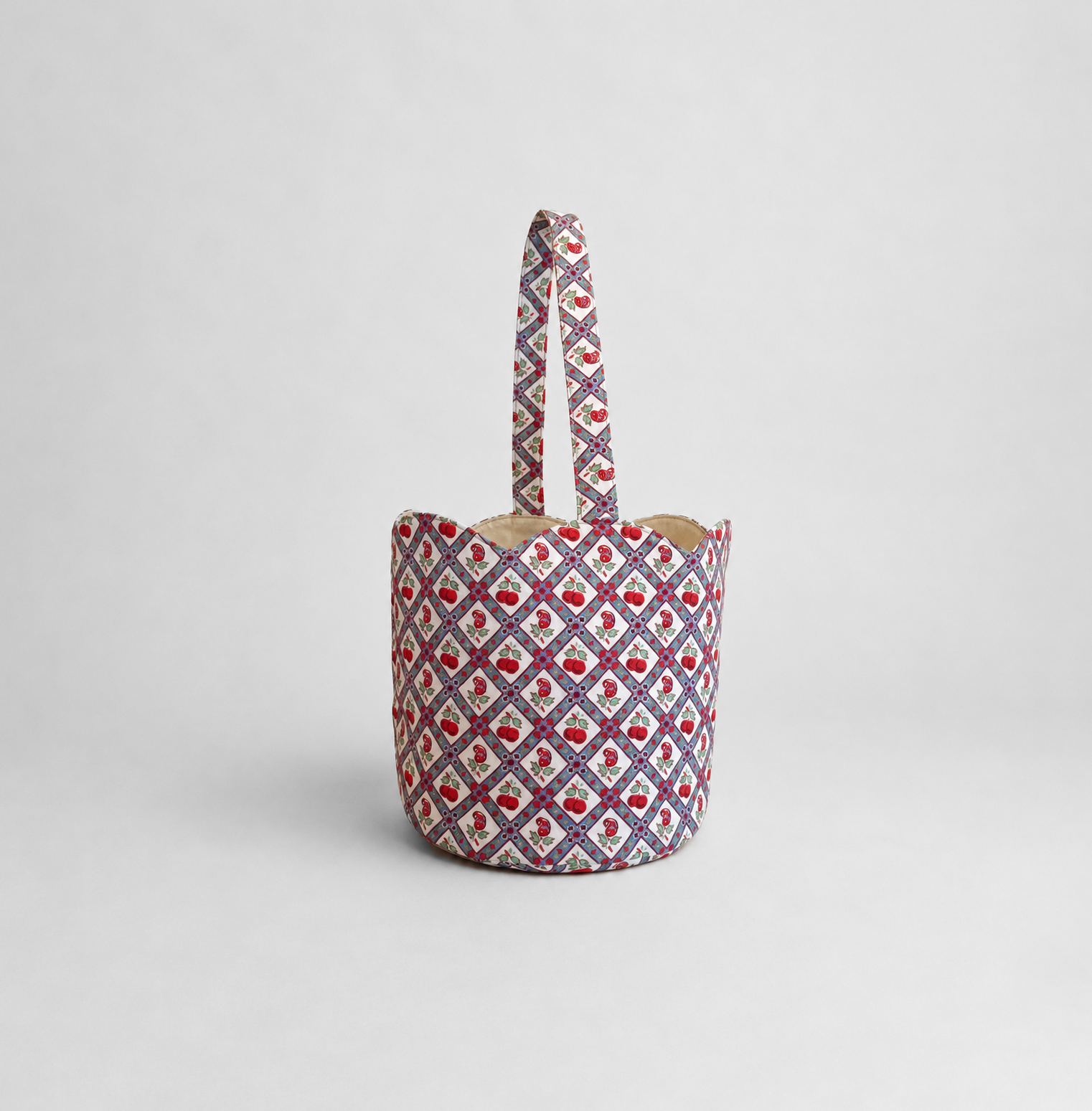 The Cherry Tote - Diamond Cherries Cherry Red – Hill House Home