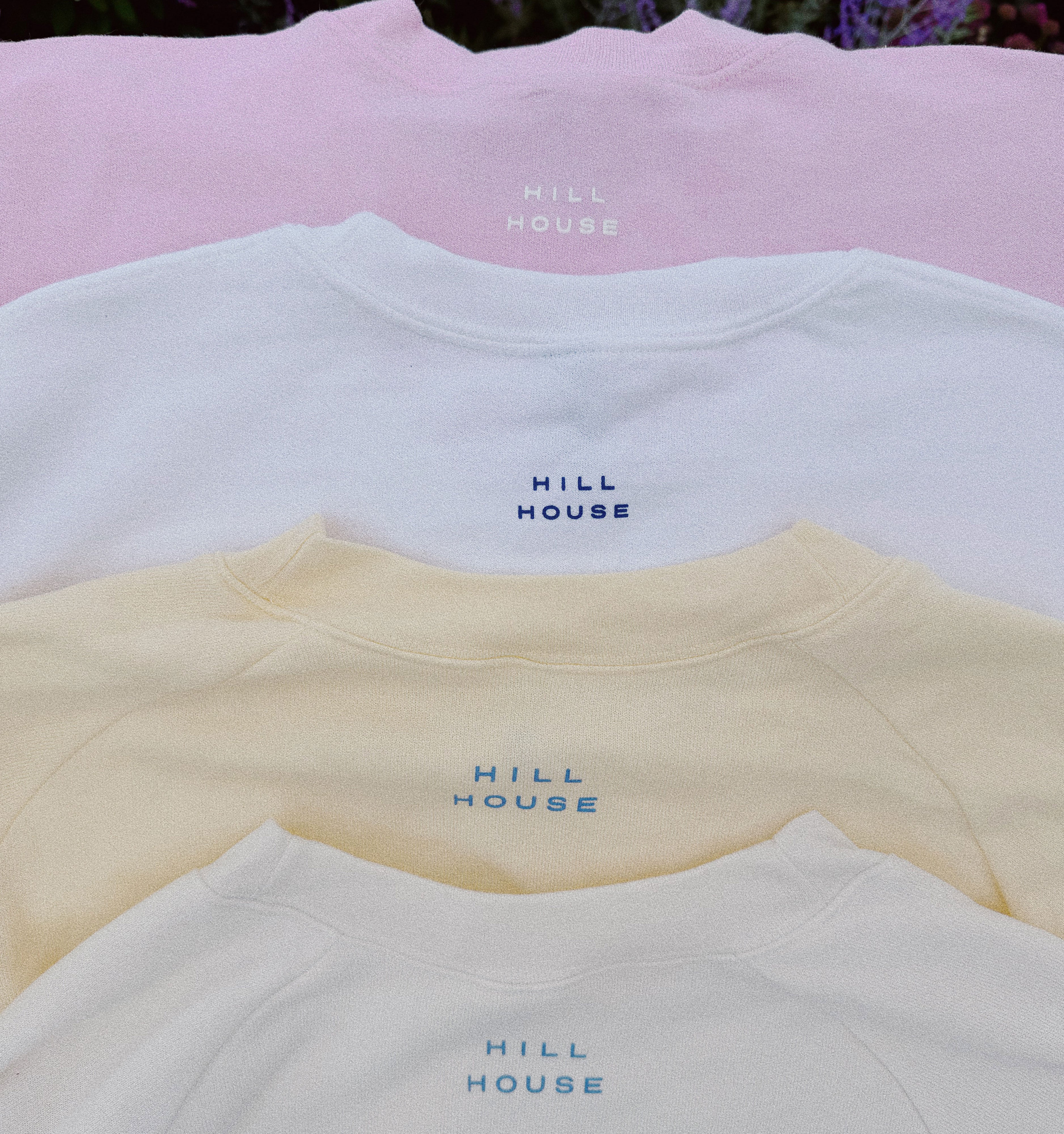 The Cropped Sweatshirt - Cream