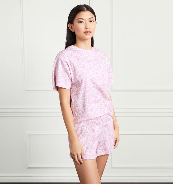 Sophia wears a size XS in the Pink Sherwood Forest color:pink sherwood forest 