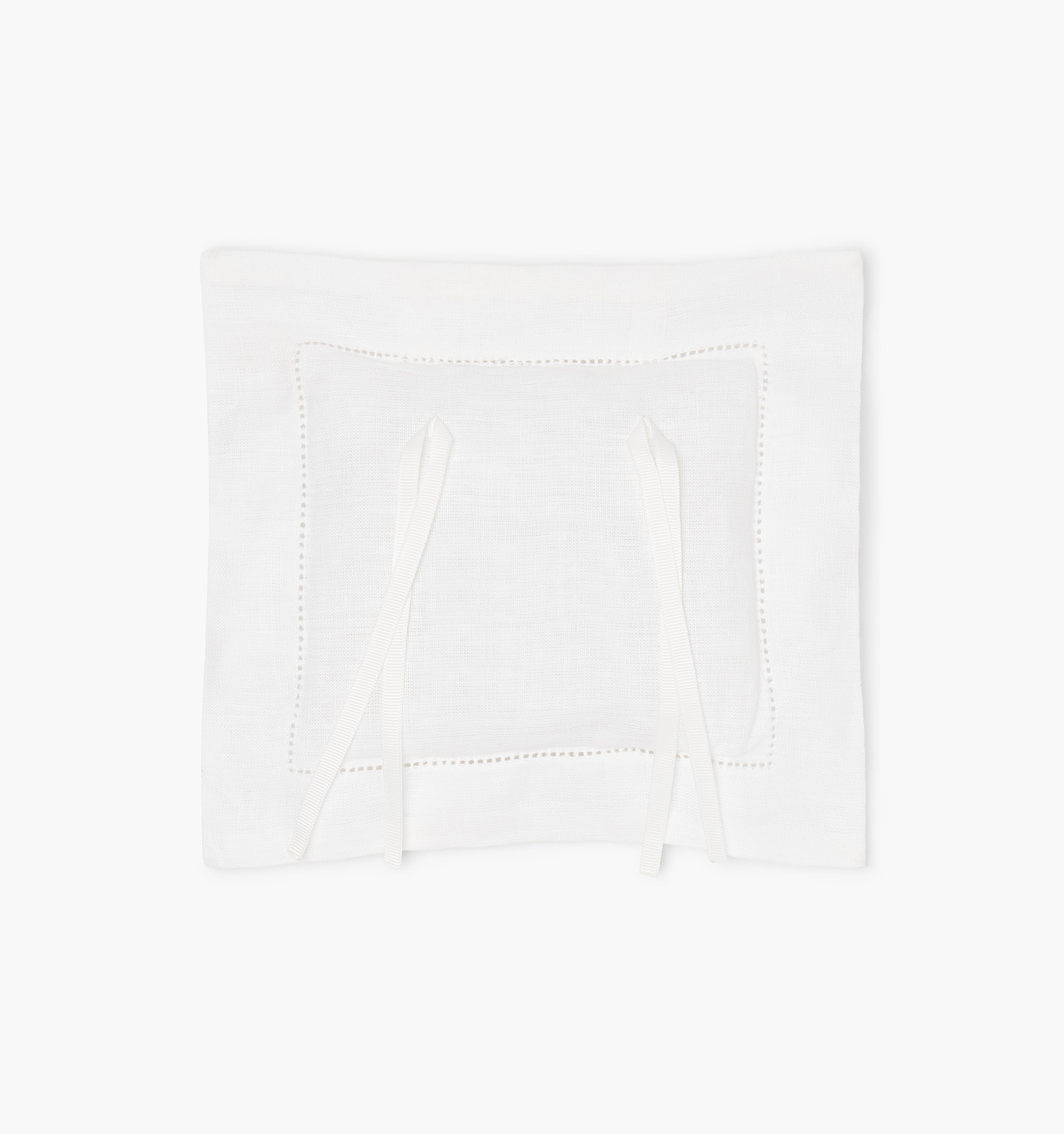 The Ring Pillow color:Pure White