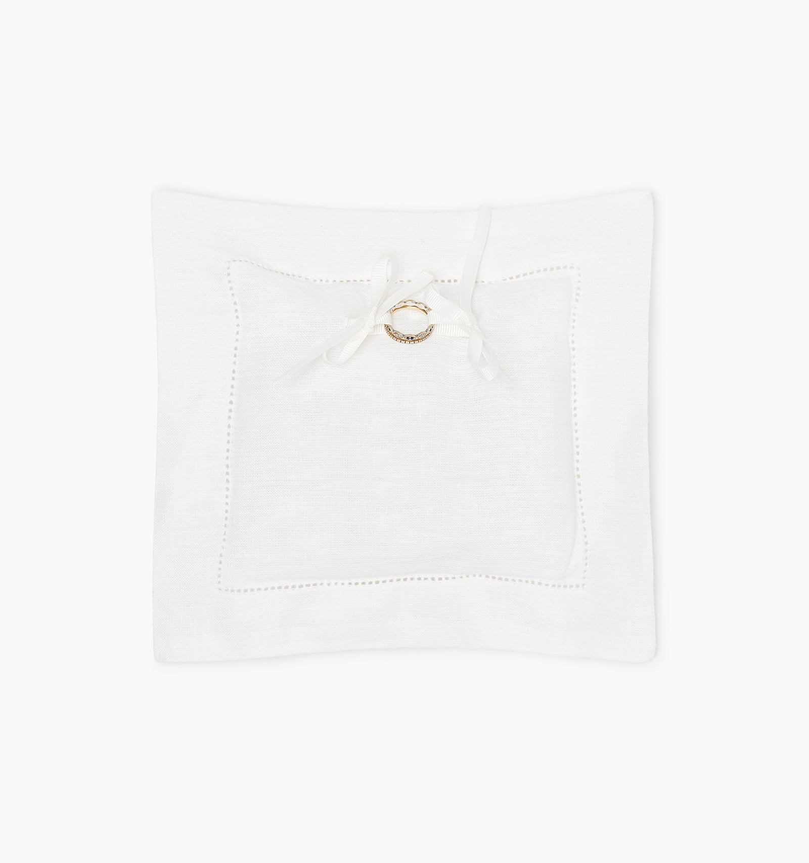 The Ring Pillow color:Pure White