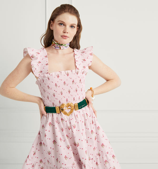 Savannah wears an XS in the Pink Ditsy Cotton color:pink ditsy cotton