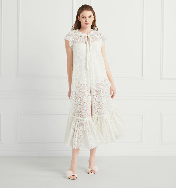 Savannah is 5’8” and wears a size XS in the White Eyelet color:White Lace 