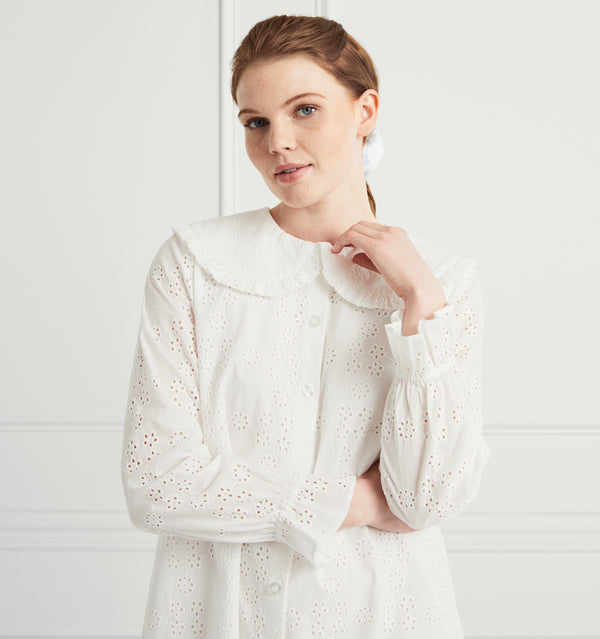Savannah is 5’8” and wears a size XS in the White Eyelet color:White Eyelet