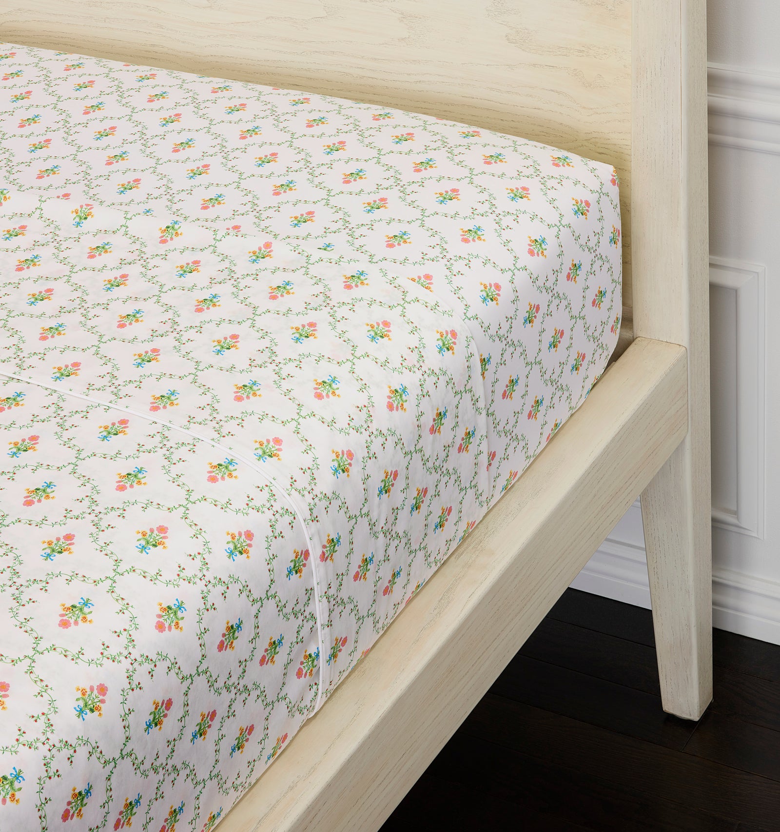 Pastel Trellis Fitted Sheet