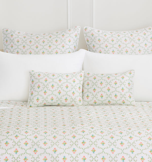 Pastel Trellis Mini Pillowcase color:pastel trellis